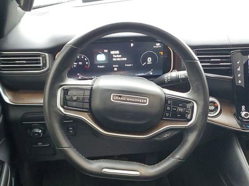Used 2022 Jeep Grand Wagoneer Series I AWD/4WD image 10