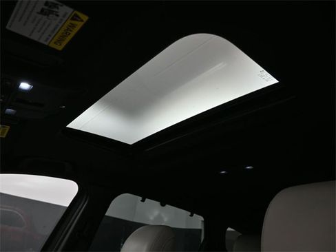 Used 2023 MAZDA CX-9 Signature image 23