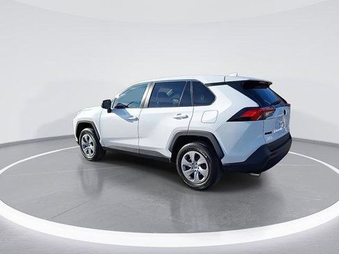 Certified 2022 Toyota RAV4 LE image 8