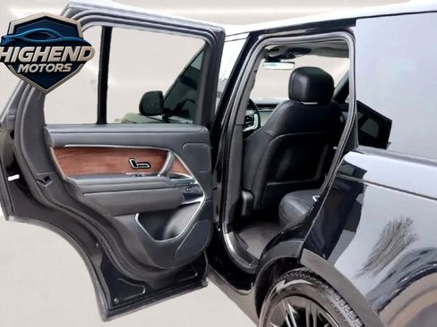Used 2023 Land Rover Range Rover SE image 20