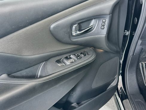 Used 2020 Nissan Murano SL w/ Moonroof Package FWD image 19