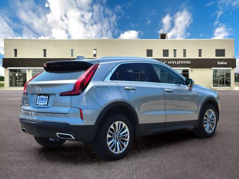 Used 2025 Cadillac XT4 Premium Luxury AWD/4WD image 3