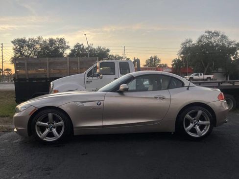 Used 2009 BMW Z4 sDrive30i image 15
