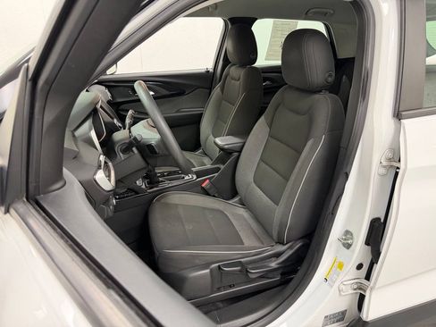 Used 2021 Chevrolet TrailBlazer LS FWD image 18
