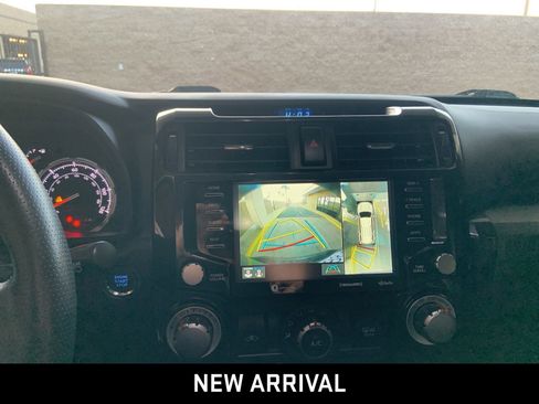 Used 2022 Toyota 4Runner TRD Off-Road Premium image 7