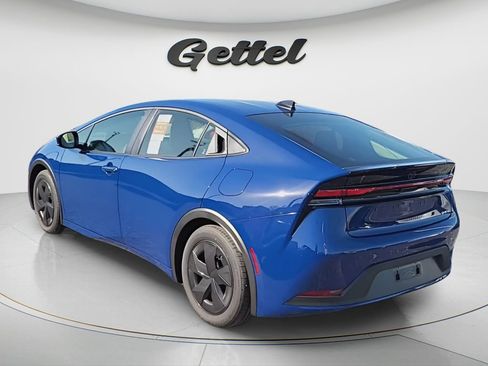 New 2026 Toyota Prius LE image 3