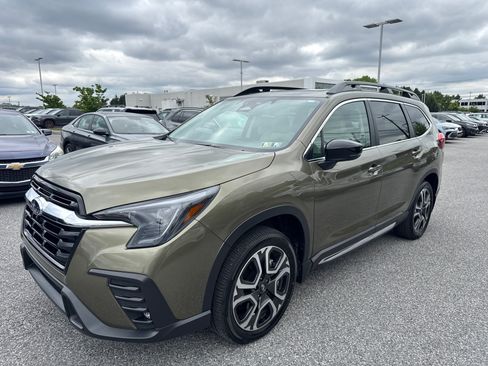 Used 2025 Subaru Ascent Limited AWD/4WD image 24
