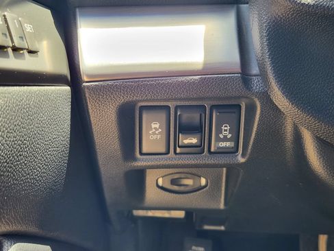 Used 2011 INFINITI G37 Journey w/ Premium Pkg RWD image 30