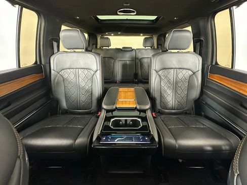 Used 2022 Jeep Grand Wagoneer Series III image 4