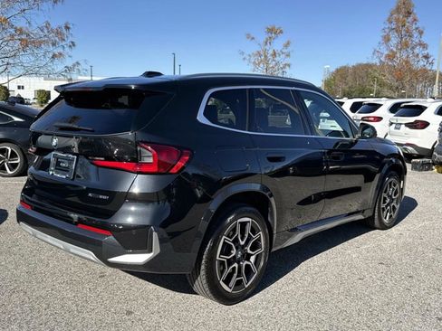 Used 2025 BMW X1 xDrive28i image 3