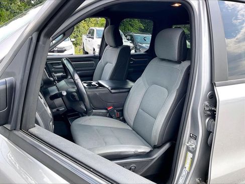 Used 2022 RAM 1500 Big Horn AWD/4WD image 9
