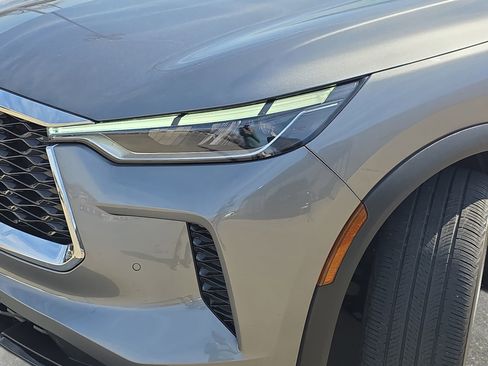 Certified 2024 INFINITI QX60 Luxe image 30