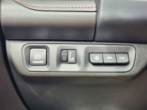 Used 2023 GMC Acadia AT4 w/ Technology Package AWD/4WD image 22