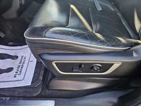 Used 2019 RAM 1500 Laramie image 12