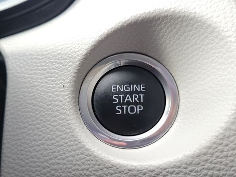 Certified 2023 Toyota Corolla Cross LE FWD image 30