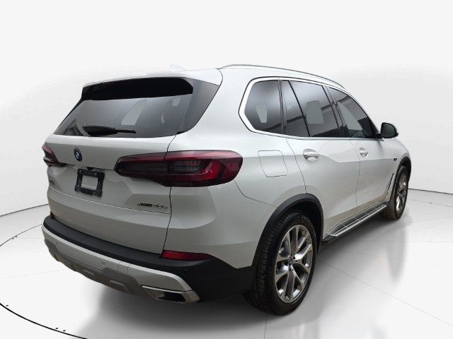 Used 2023 BMW X5 xDrive45e AWD/4WD image 4