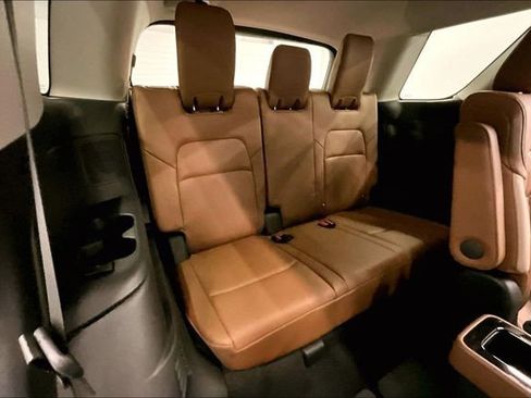 New 2026 Nissan Pathfinder Platinum image 35