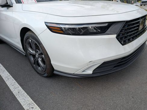 Used 2023 Honda Accord EX image 10