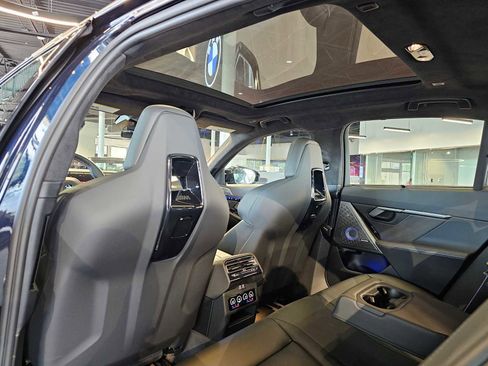 New 2026 BMW M5 w/ M Driver's Package image 18