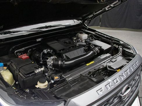 Used 2024 Nissan Frontier SL w/ Technology Package image 30