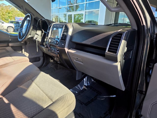 Used 2018 Ford F150 XLT w/ Equipment Group 302A Luxury AWD/4WD image 10
