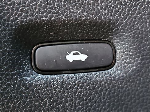 Used 2022 Honda Civic Touring image 30