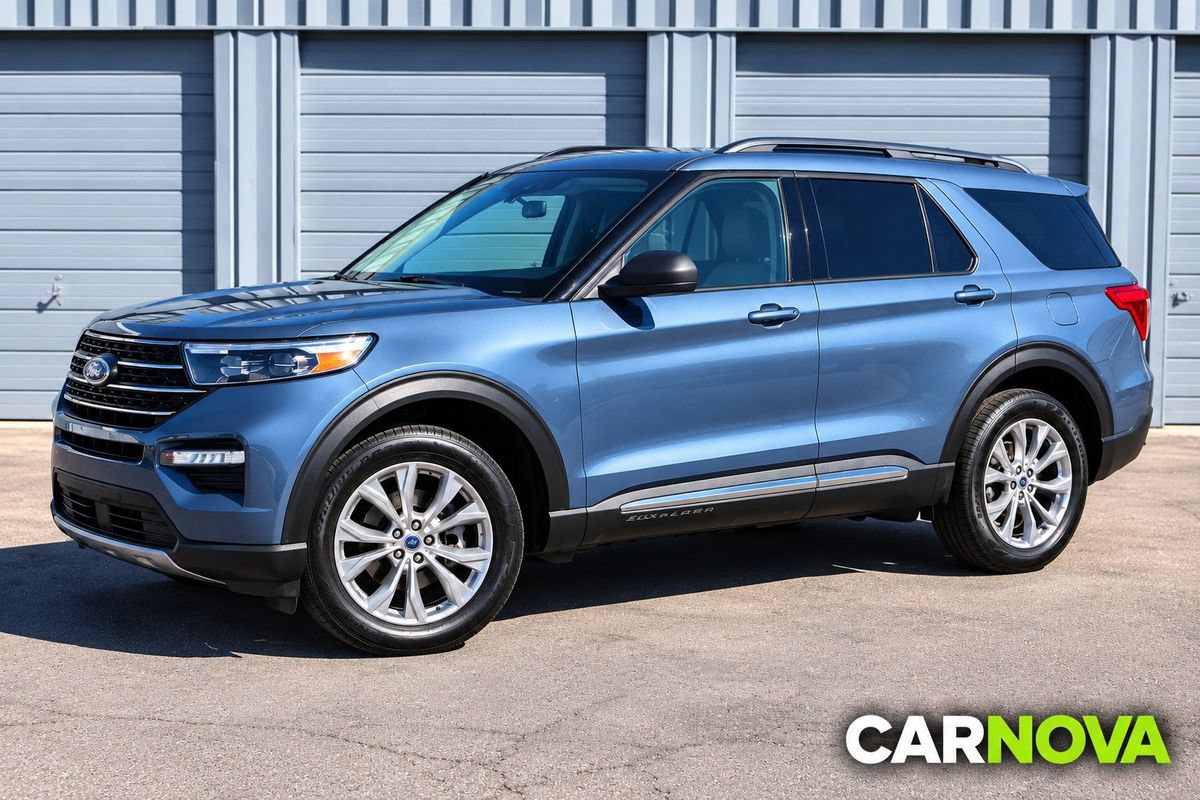 Used 2021 Ford Explorer XLT w/ Equipment Group 202A AWD/4WD image 1