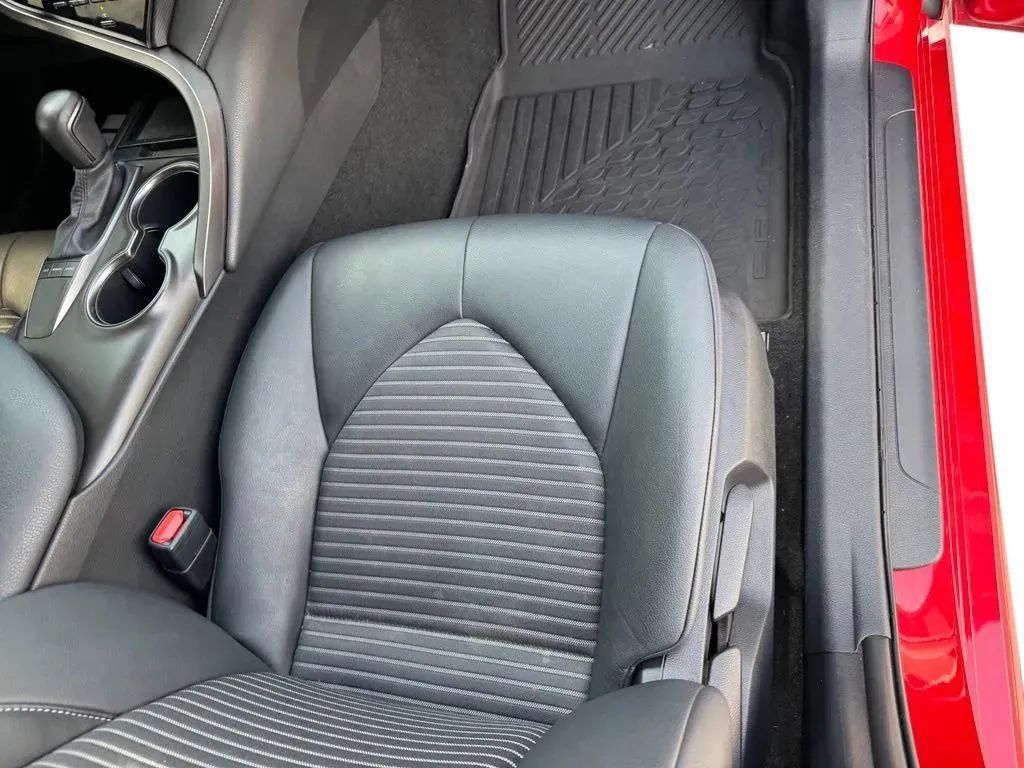 Used 2023 Toyota Camry SE w/ Convenience Package FWD image 15