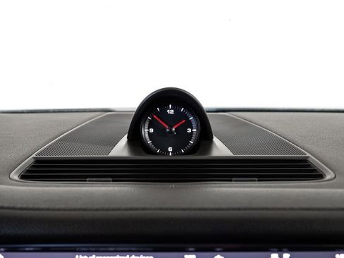 Used 2021 Porsche Panamera image 32
