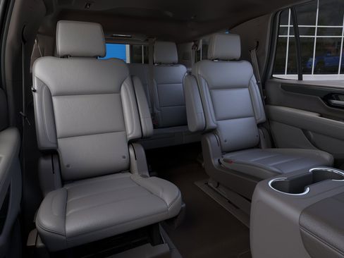 New 2026 GMC Yukon Elevation w/ Elevation Premium Package RWD image 18
