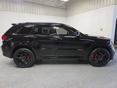 Used 2020 Jeep Grand Cherokee SRT AWD/4WD image 7