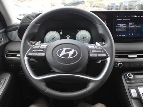 Used 2023 Hyundai Palisade Limited AWD/4WD image 14
