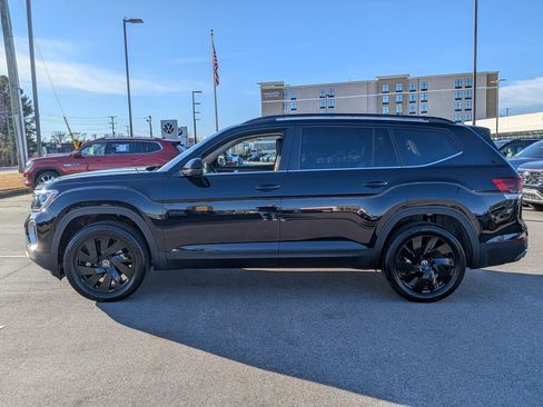 New 2026 Volkswagen Atlas SE image 4