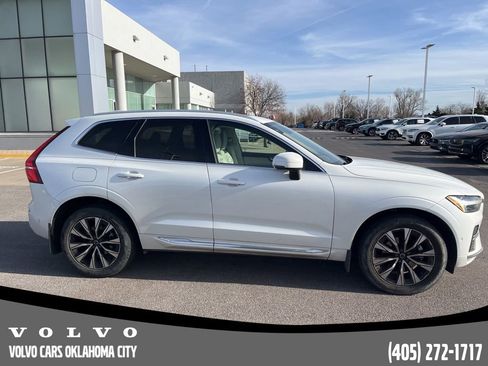 Certified 2023 Volvo XC60 B5 Plus image 4