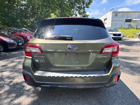 Used 2019 Subaru Outback 2.5i Touring AWD/4WD image 4