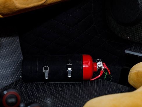 Used 2015 Ferrari 458 Speciale A image 34