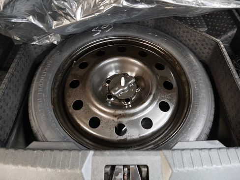 Used 2019 Ford Edge SEL w/ Equipment Group 201A image 10