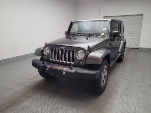 Used 2016 Jeep Wrangler Unlimited Sahara w/ Connectivity Group image 15