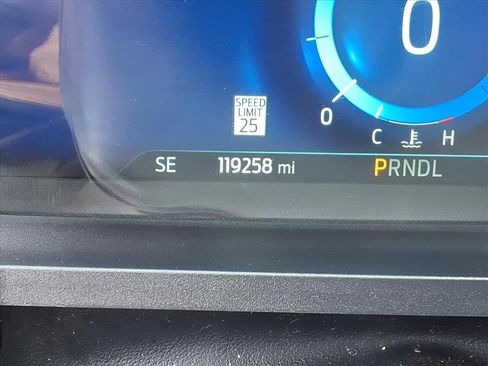 Used 2022 Ford Explorer King Ranch w/ Class IV Trailer Tow Package image 31