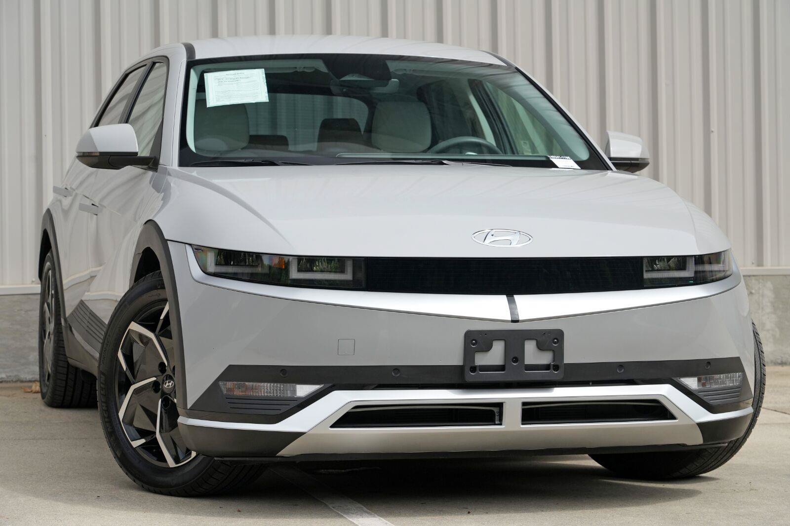 Used 2023 Hyundai Ioniq 5 SEL RWD image 3