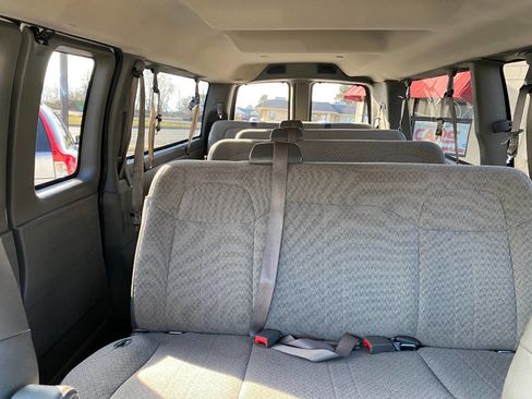 Used 2020 GMC Savana 3500 LT w/ LT Preferred Equipment Group image 20