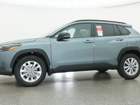 New 2026 Toyota Corolla Cross LE FWD image 12