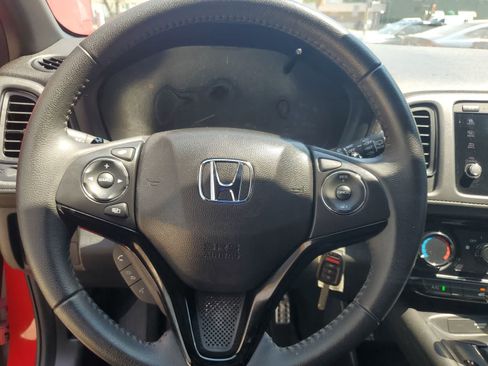 Used 2022 Honda HR-V Sport image 14