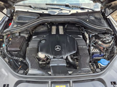 Used 2017 Mercedes-Benz GLS 450 4MATIC image 32