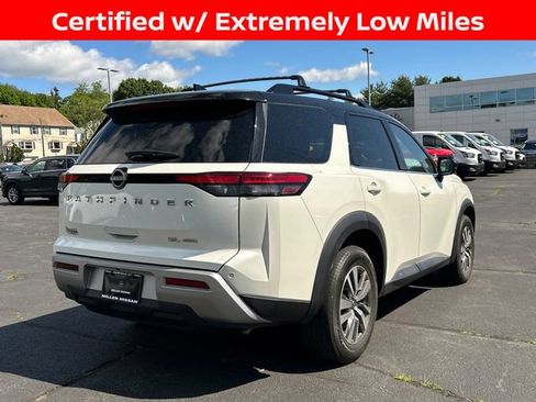 Certified 2023 Nissan Pathfinder SL AWD/4WD image 2