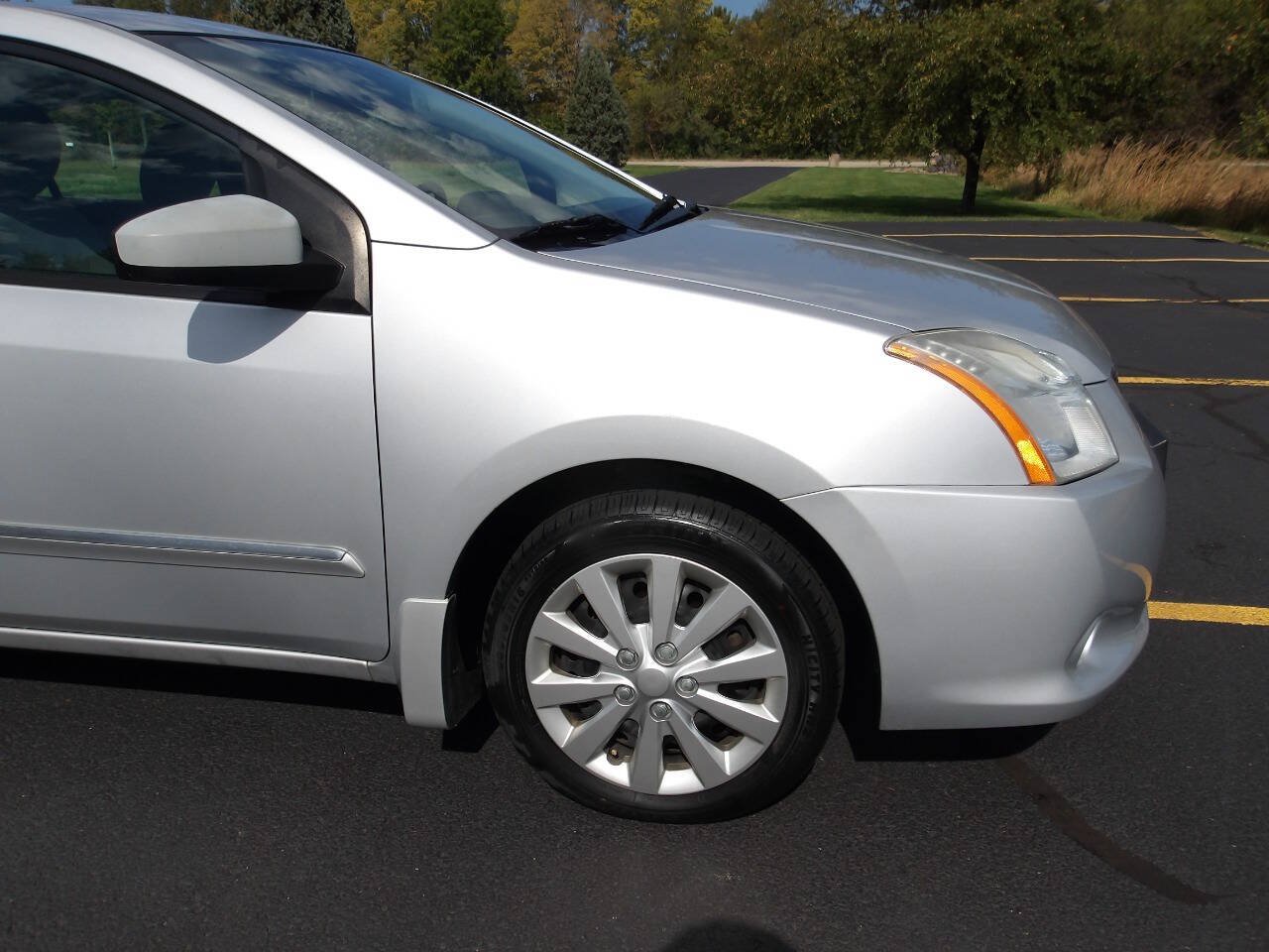 Used 2010 Nissan Sentra 2.0 S FWD image 27