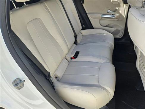 Used 2026 Mercedes-Benz GLA 250 image 18