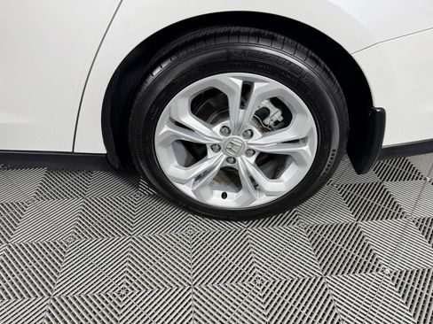 Used 2025 Honda Accord LX image 32