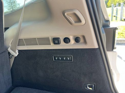 Certified 2022 Jeep Grand Wagoneer Series I AWD/4WD image 25