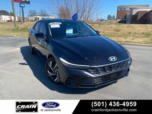 Used 2024 Hyundai Elantra SEL w/ Convenience Package image 1